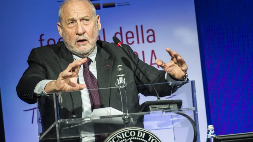 TURIN, ITALY - NOVEMBER 07: Joseph Stiglitz during of Laurea Honoris Causa Joseph Stiglitz on the Festival della Tecnologia on November 07, 2019 in Turin, Italy. (Photo by Stefano Guidi/Getty Images for Polito di Torino )