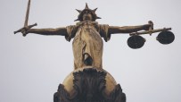 UK class actions surge, lawyers perceived as primary beneficiaries, public awareness highest since 2020, report finds