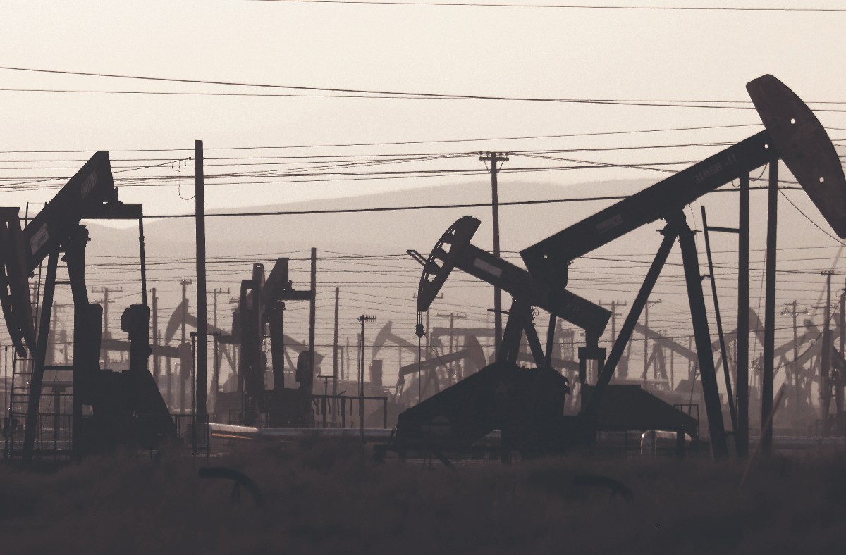 Diversified Energy Company said it would pay for the sale with a $35m share issuance.