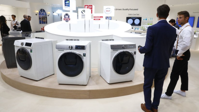 Vending machine company ME Group has seen profits soar, after installing record numbers of its "out of home" washing machines.