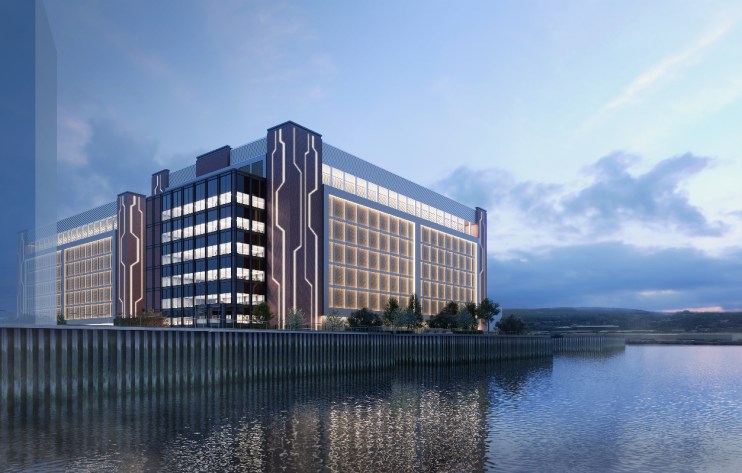 This 210 megawatt Docklands data centre will be one of the largest in the capital, featuring three 70 megawatt buildings.