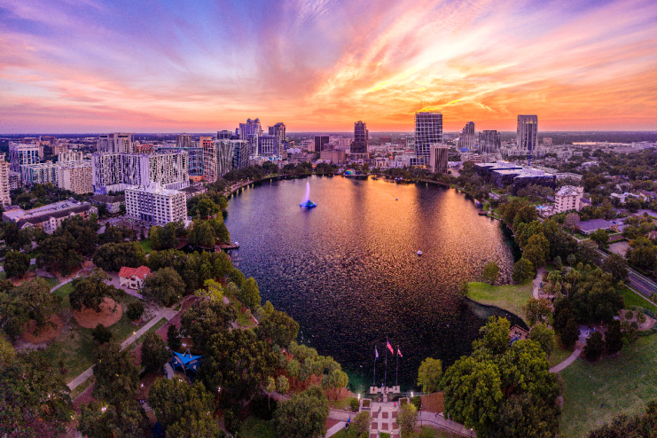 Paddle boarding and walks at Lake Eola, Orlando