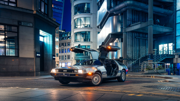 DeLorean DMC-12