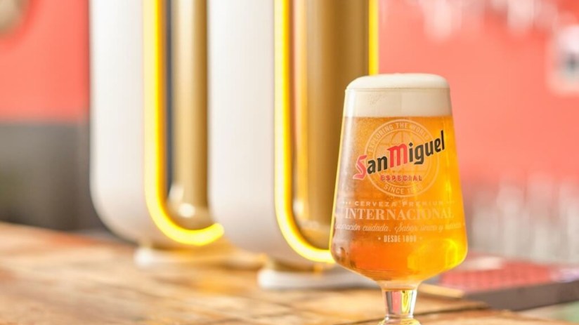 Budweiser has signed a deal to distribute San Miguel in the UK.