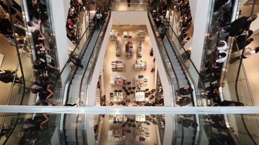 Hammerson&nbsp;has taken a &pound;500m loss on the &pound;1.5bn deal to sell its share in the company behind Bicester Village
