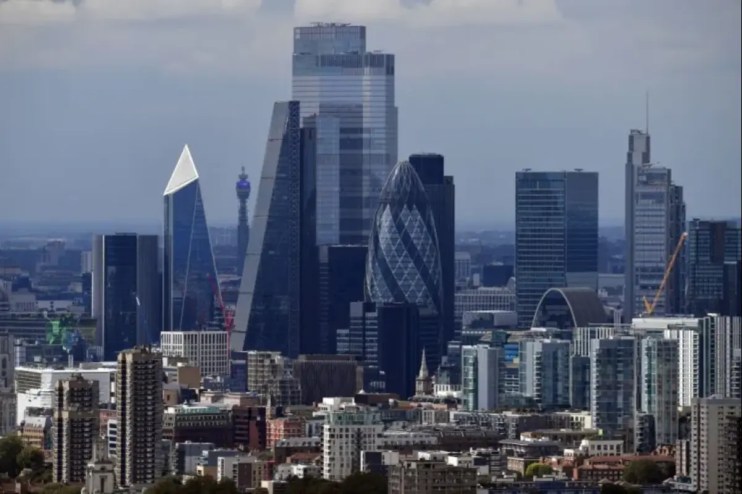 The bank is targeting a &pound;4bn loan book.