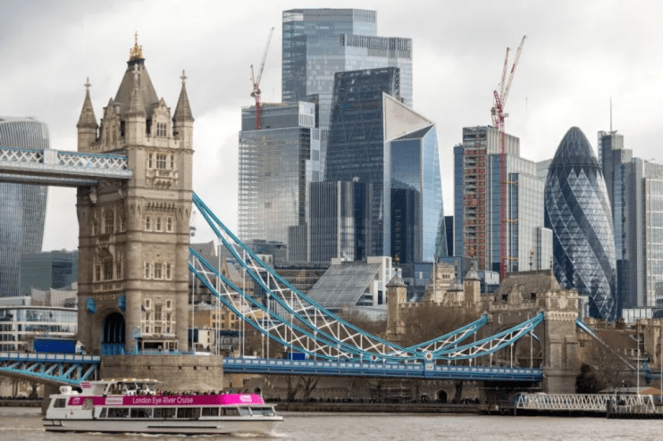 Last year, CAB facilitated &pound;9.3bn of flows into lower income markets and &pound;3.1bn of development aid flows.