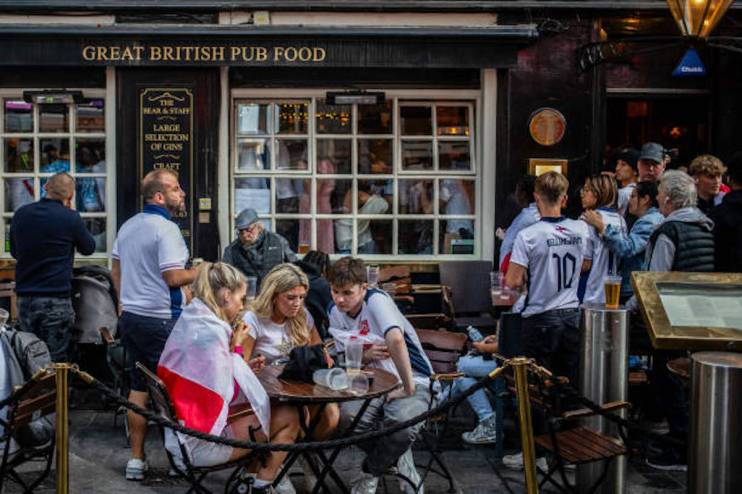 Picture of a pub.