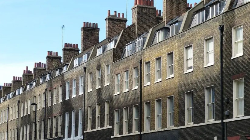House prices are stalling amid pre-Budget fears.