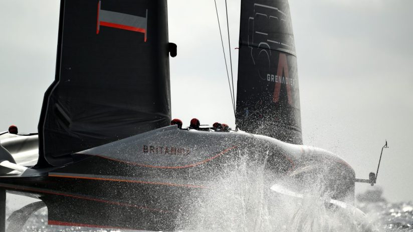 Great Britain's chances of winning a first ever America's Cup took another hit on Sunday with Ineos Britannia 3-0 down to holders New Zealand.