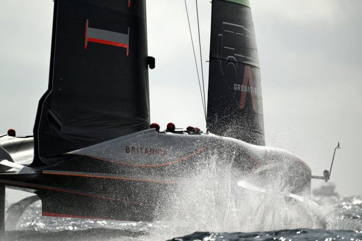 Great Britain's chances of winning a first ever America's Cup took another hit on Sunday with Ineos Britannia 3-0 down to holders New Zealand.