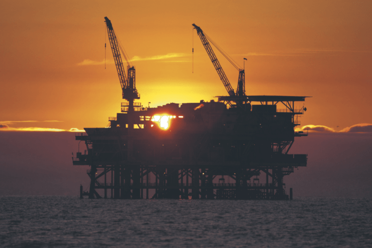 FTSE 100 stocks rise as Brent crude oil prices jump 1.8% to $104.98 amid Strait of Hormuz tensions and Trumps Iran stance