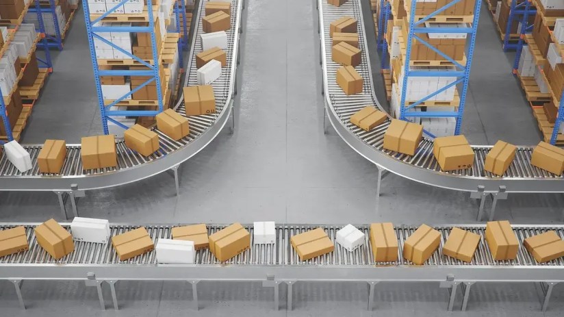 From 21 April, shipments worth more than $800 (&pound;603) to US consumers from "any origin" will be temporarily suspended.