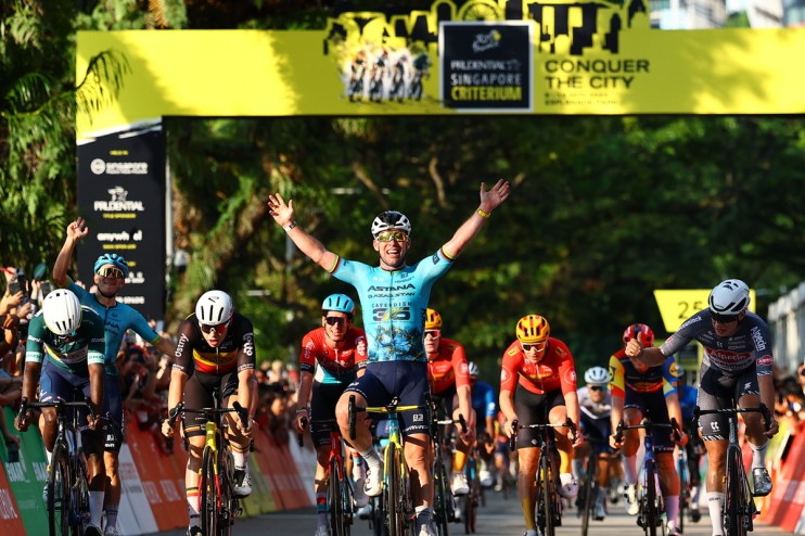 Mark Cavendish won his last race before retiring from cycling at the Tour de France Prudential Singapore Criterium