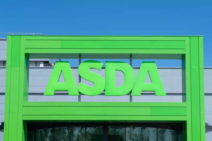 Real estate investors are increasingly competing to snap up UK supermarkets as slow planning processes weigh on developments.
