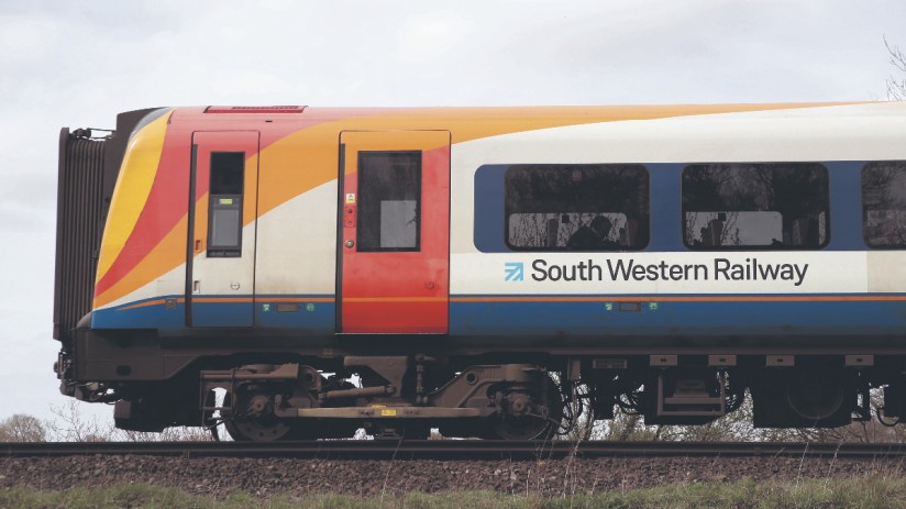 South Western Railway will become one of the first rail franchises to return to government ownership in 2025.
