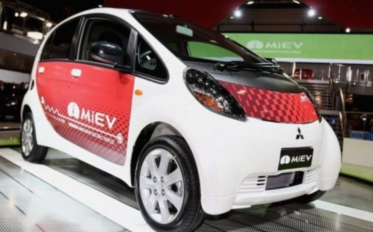 Japanese auto giant Mitsubishi is to invest &pound;26.2m into the automotive tech firm Seeing Machines, it has been announced.
