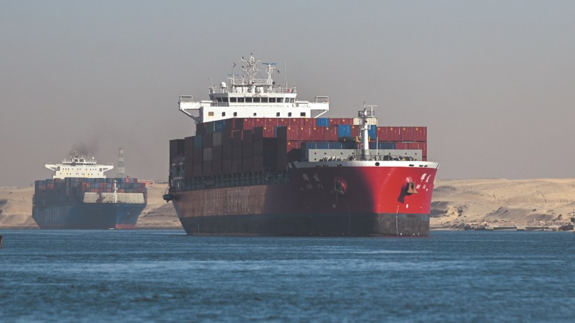 A ship transits the Suez Canal towards the Red Sea. (Photo by Sayed Hassan/Getty Images)