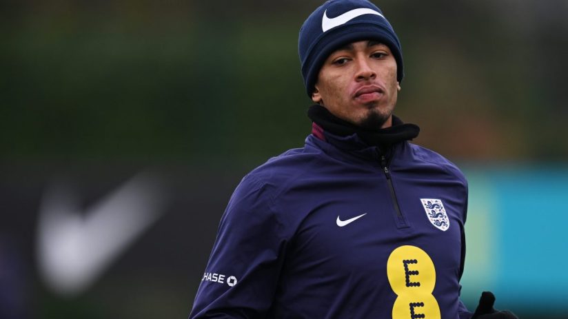 The Football Association (FA) will continue with EE as its lead partner after the telco signed a four-year contract extension.