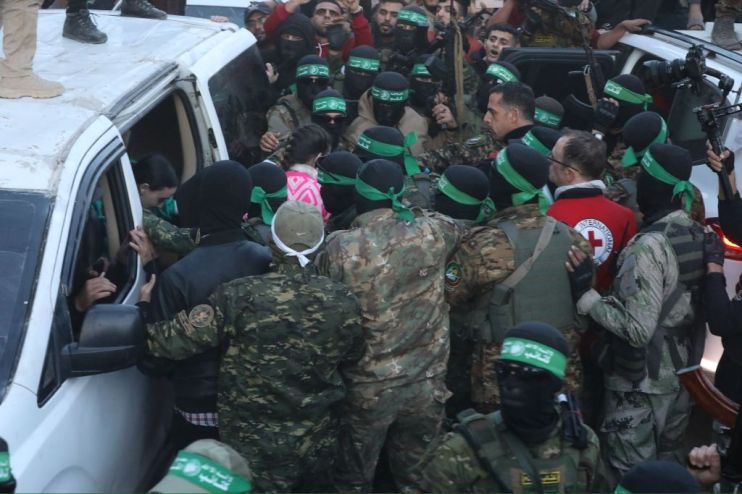 Al-Qassam Brigades hands over 3 Israeli captives to Red Cross