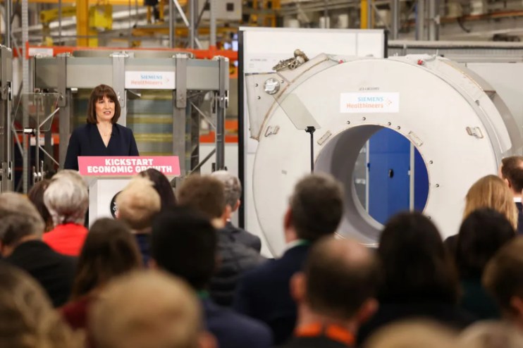 Rachel Reeves, UK chancellor the exchequer, delivers a speech on growth at the Siemens Healthineers factory near Oxford, UK, on Wednesday, Jan. 29, 2025. Reeves will pledge to go &ldquo;further and faster&rdquo; to boost the UK economy by unblocking new infrastructure projects, as she seeks to lure investors and win back business support after a rocky start to her tenure. Photographer: Chris Ratcliffe/Bloomberg via Getty Images