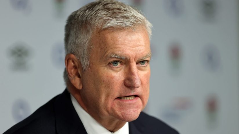 England Rugby&rsquo;s CEO Bill Sweeney should get a hefty pay package, but only if the numbers add up. They don&rsquo;t, so he shouldn&rsquo;t.