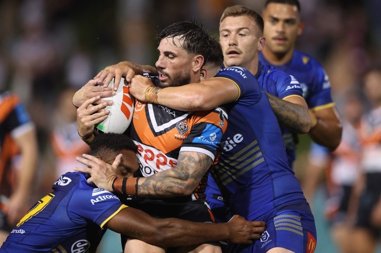 Australia's rugby league competition the NRL could buy England's Super League after posting record revenues of &pound;377m.