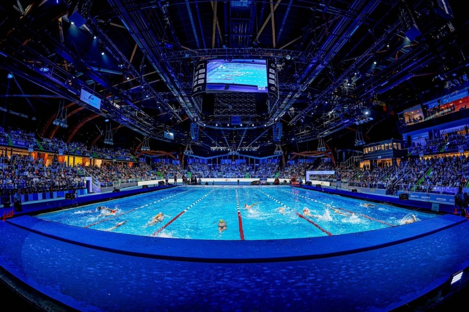 The T1 Indoor Triathlon World Cup is held in a single arena in Lievin, France