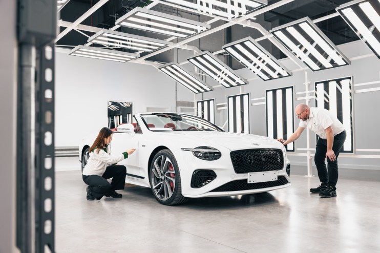 Bentley, which is owned by Volkswagen, posted an annual operating profit of &euro;373m (&pound;314m) and revenue of &euro;2.6bn (2.2bn).