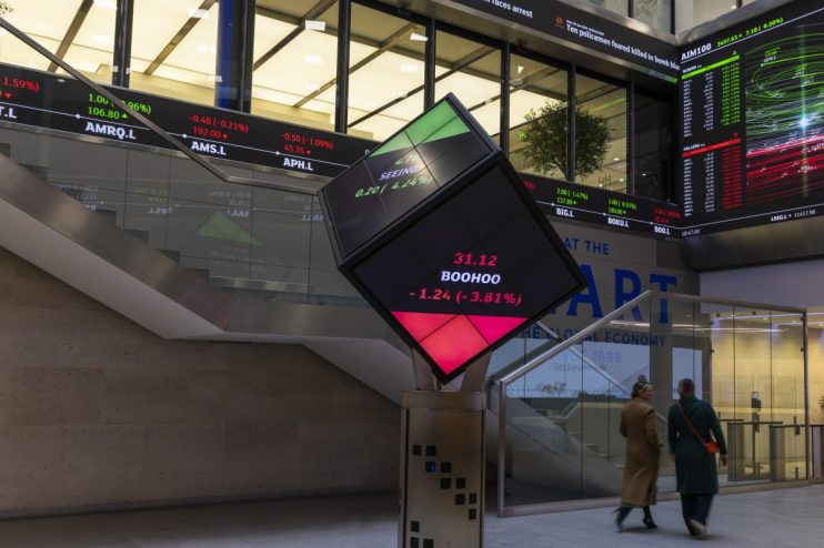 The FTSE 100 could face trouble as banks suffer from bond market turmoil.