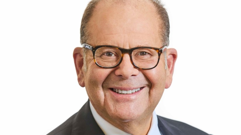 Christopher Sarofim, a US fund manager and minority owner of the NFL's Houston Texans, has joined the board of Everton
