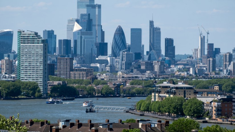 HMRC has &lsquo;named and shamed&rsquo; 98 restaurant businesses in a single day, says Hacker Young