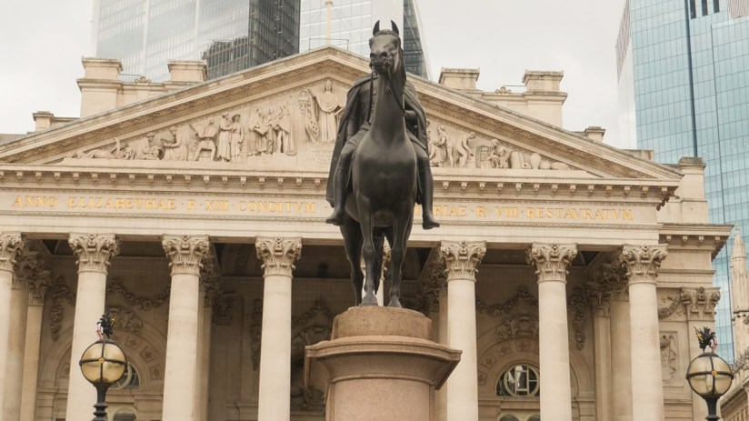 Businesses are now mildly confident about growth, according to a new survey.