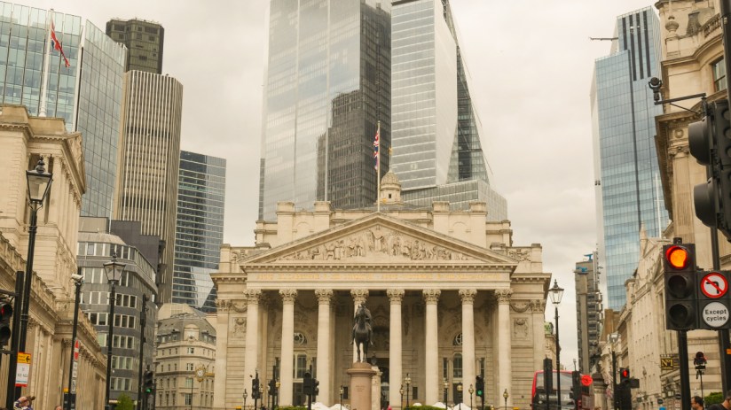 Less than half of UK consumers who invest do not identify as one