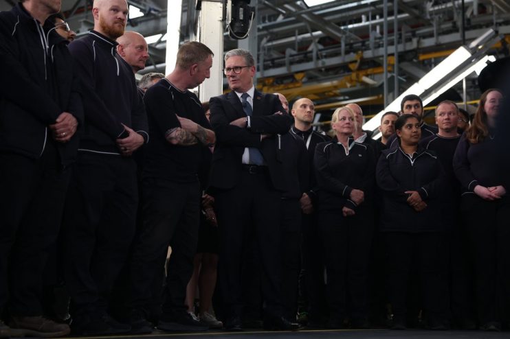 Prime Minister Keir Starmer visits the Jaguar Land Rover. Picture by Lauren Hurley / No 10 Downing Street