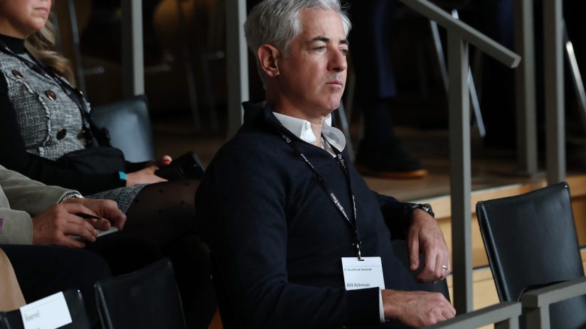 Billionaire hedge fund investor Bill Ackman was beaten in straight sets after he made his ATP Tour debut.