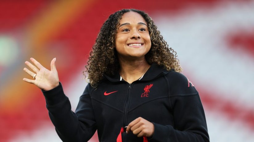 Olivia Smith's &pound;1m move to Arsenal is a new transfer record in women's football