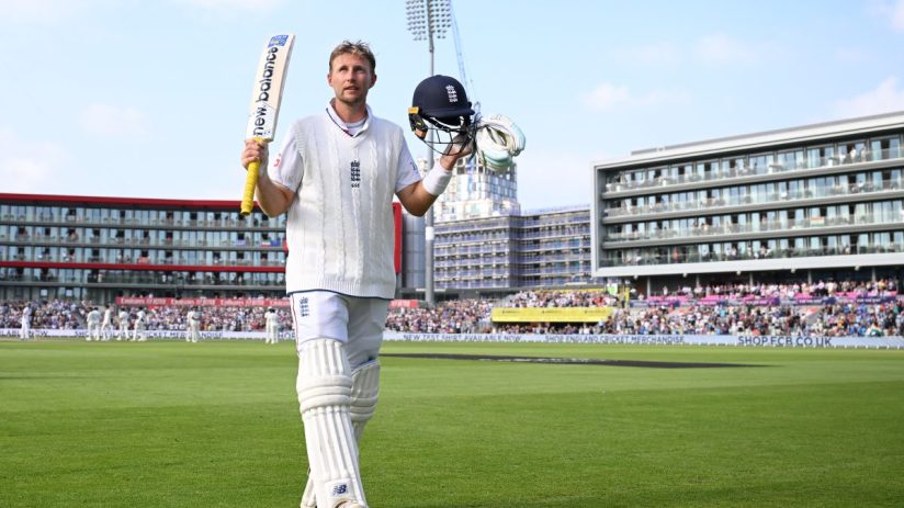 MANCHESTER, ENGLAND - JULY 25: Joe Root of England acknowledges the crowd's applause after being dismissed for 150 on Day Three of the 4th Rothesay Test Match between England and India at Emirates Old Trafford on July 25, 2025 in Manchester, England. (Photo by Stu Forster/Getty Images)