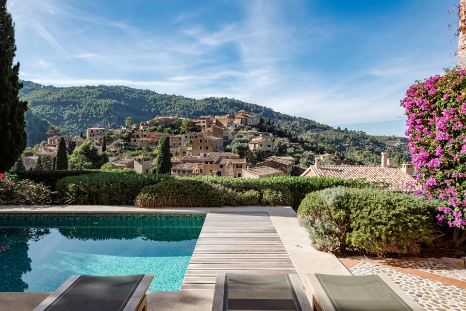 SimonEscapes luxury villa Sa Llupia in Deia, Mallorca