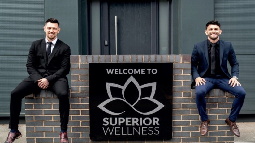 Superior Wellnesses's Rob Carlin (left) with sales director Gareth Ward