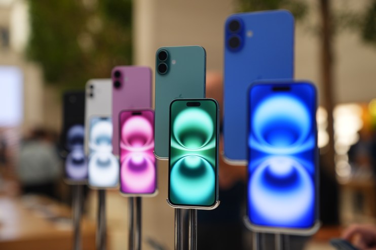 Brits are missing investment opportunities due to depreciation of big tech items like iPhones, experts say.
