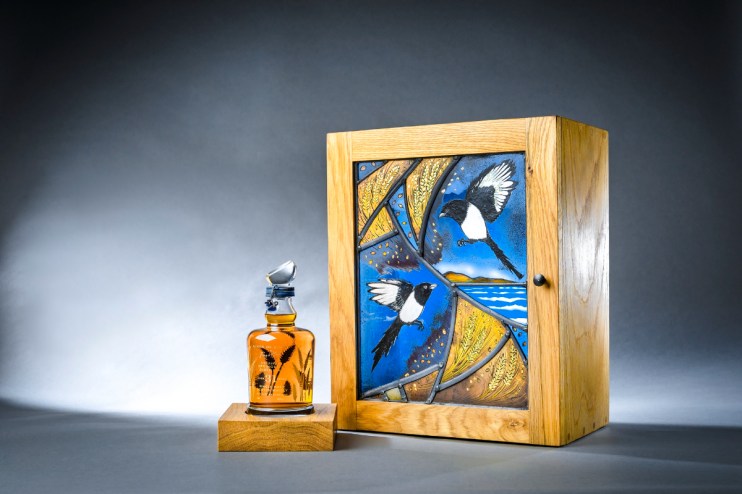 The Ferg & Harris Wings of Kintyre bottling