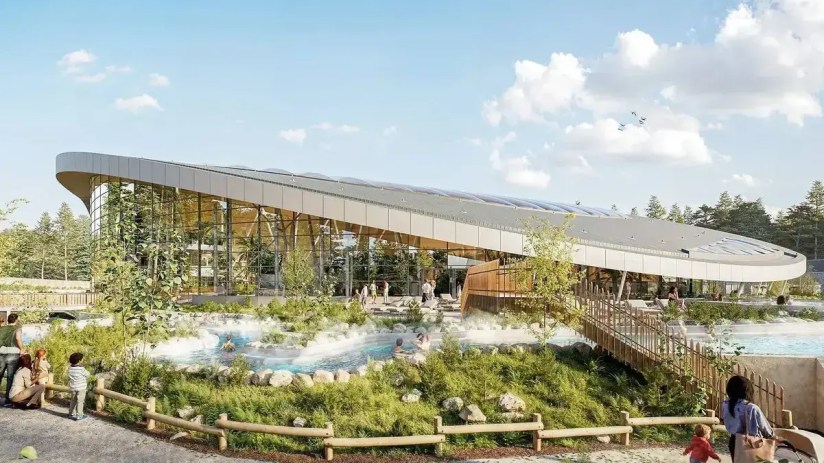 Center Parcs aerial view showcasing lush greenery, family-friendly accommodations, and recreational facilities.