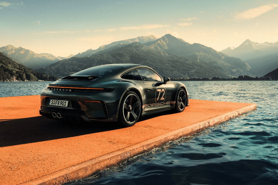 Porsche has revealed a new limited-edition 911 GT3