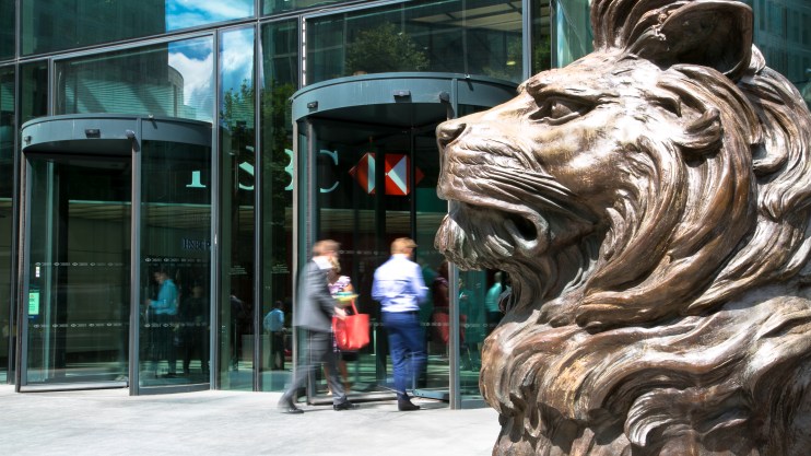 HSBC lion statue in high-resolution, symbolizing strength and heritage at a business district location