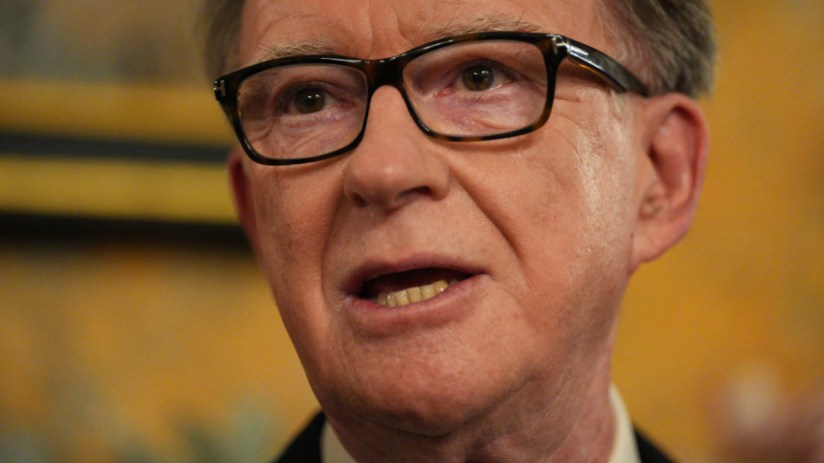 Peter Mandelson meets officials at the White House, highlighting diplomatic discussions and international relations.