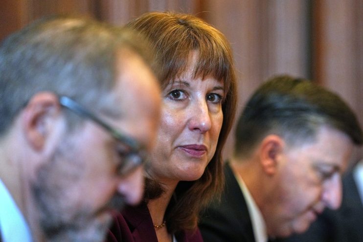 Rachel Reeves in a meeting with oil industry executives discussing energy strategies and future collaborations.