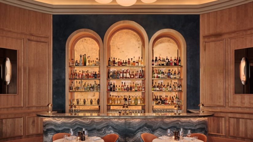 Italian restaurant Sale e Pepe Mare interior showcasing elegant dining setup with coastal-themed decor and ambient lighting.