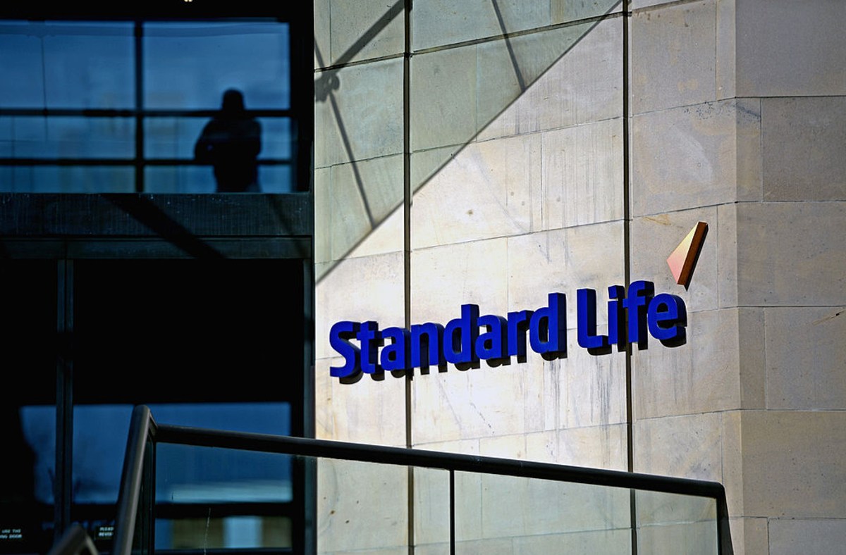 Standard Life office building exterior, representing one of the UKs largest pension funds, in a business context