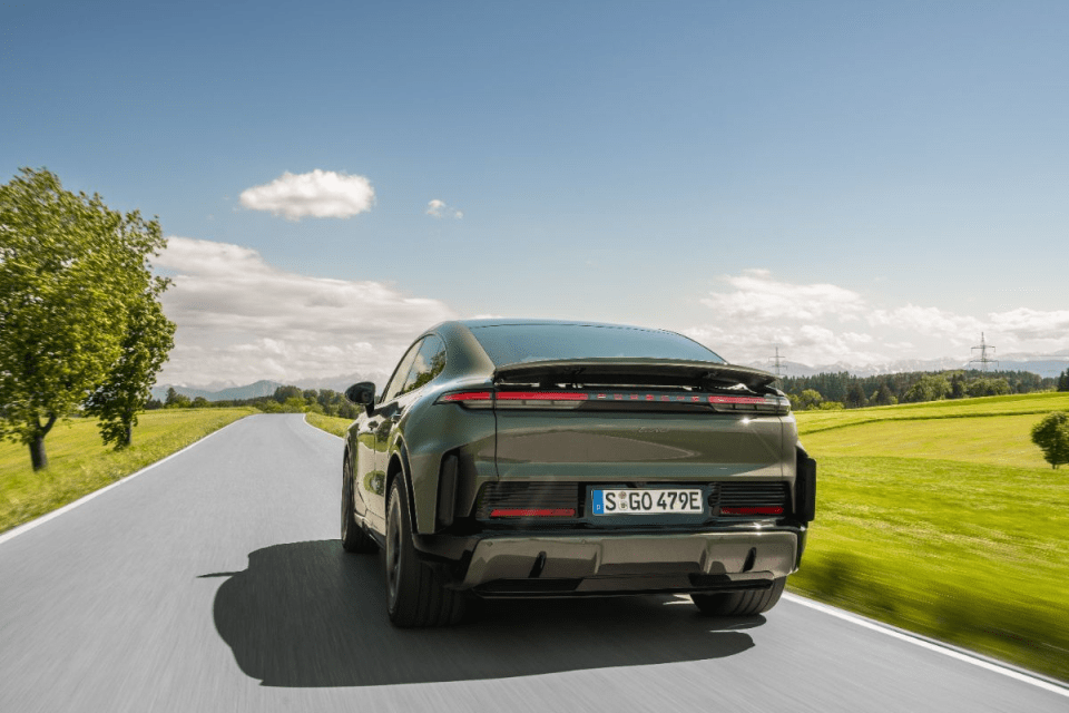 Porsche Cayenne Coupe Turbo Electric